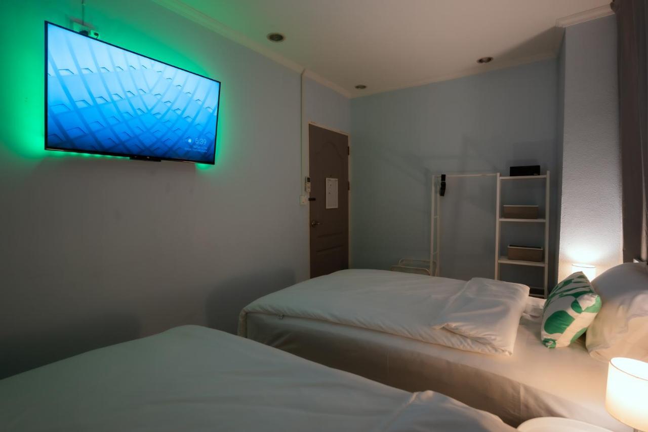 420 Hostel - Ekkamai Buds & Beds Bangkok Exteriér fotografie