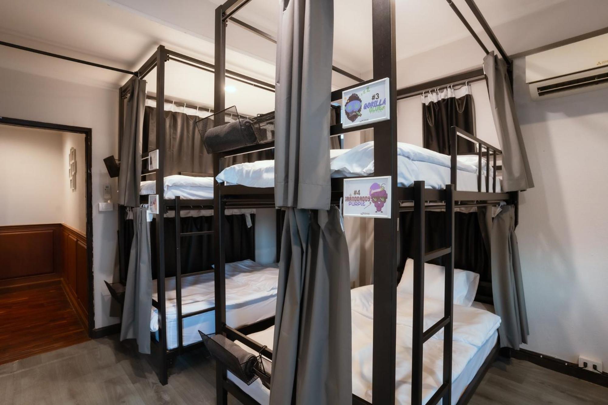 420 Hostel - Ekkamai Buds & Beds Bangkok Exteriér fotografie