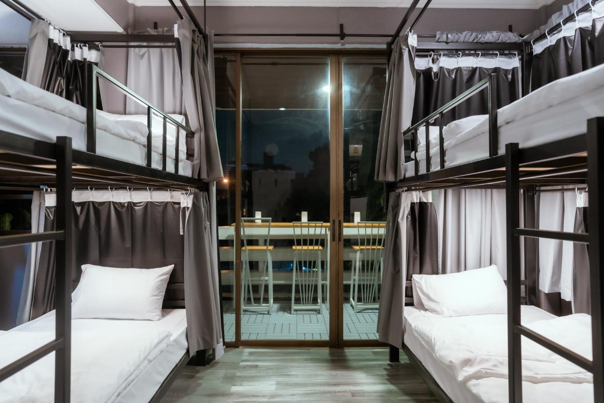 420 Hostel - Ekkamai Buds & Beds Bangkok Exteriér fotografie